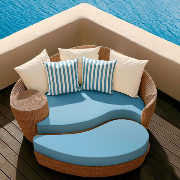 Outdoor Wicker - Day Bed - Queen